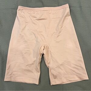 Bali Shapewear 8263 Firm Control Thigh Shaper Sz M VTG EUC Sanitized‎